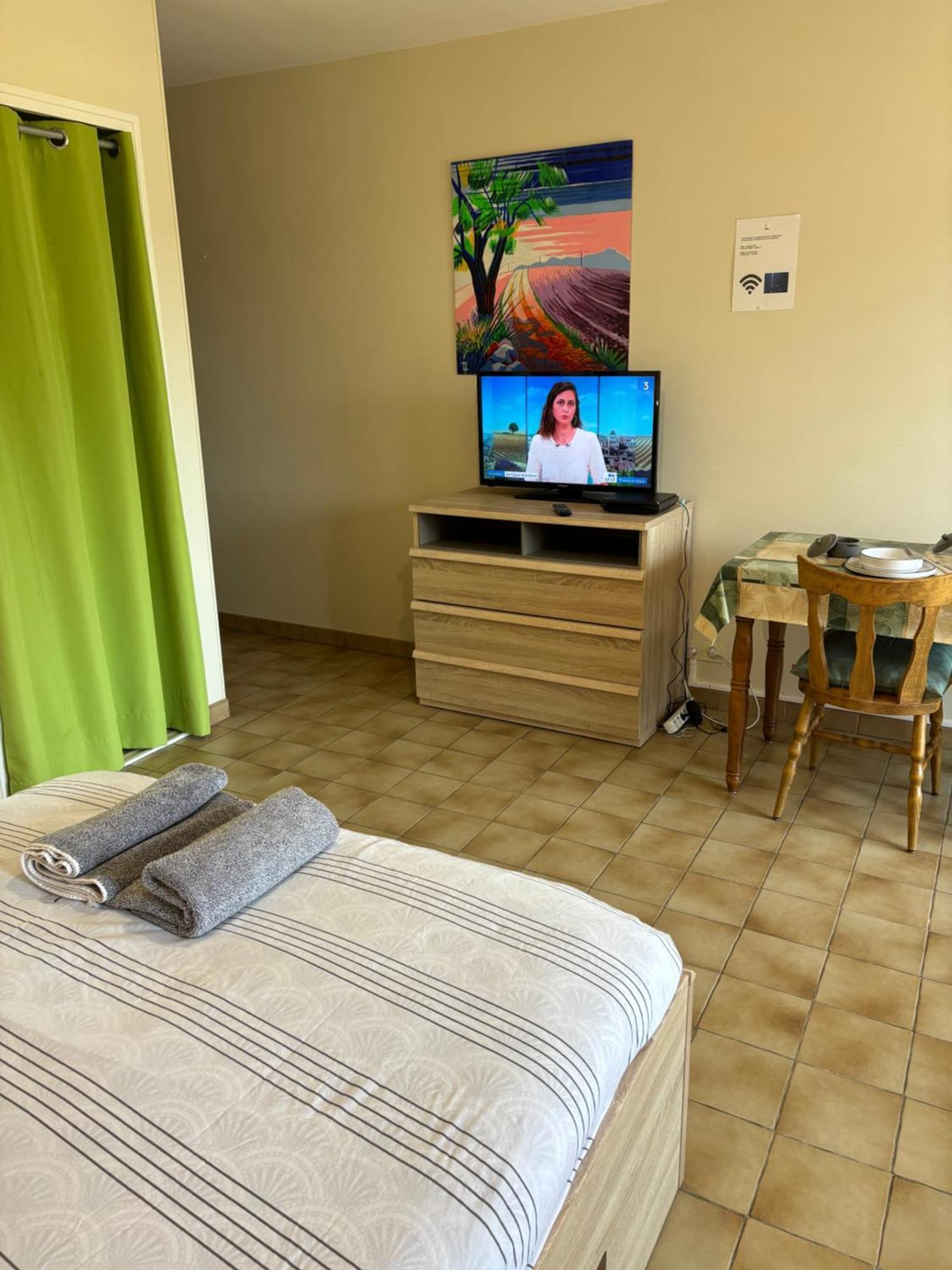 Appartement - Les Jardins De Cybele - Gréoux-les-Bains Eksteriør bilde